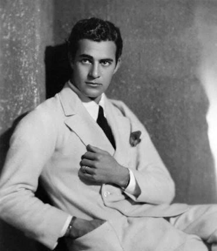 Gilbert Roland