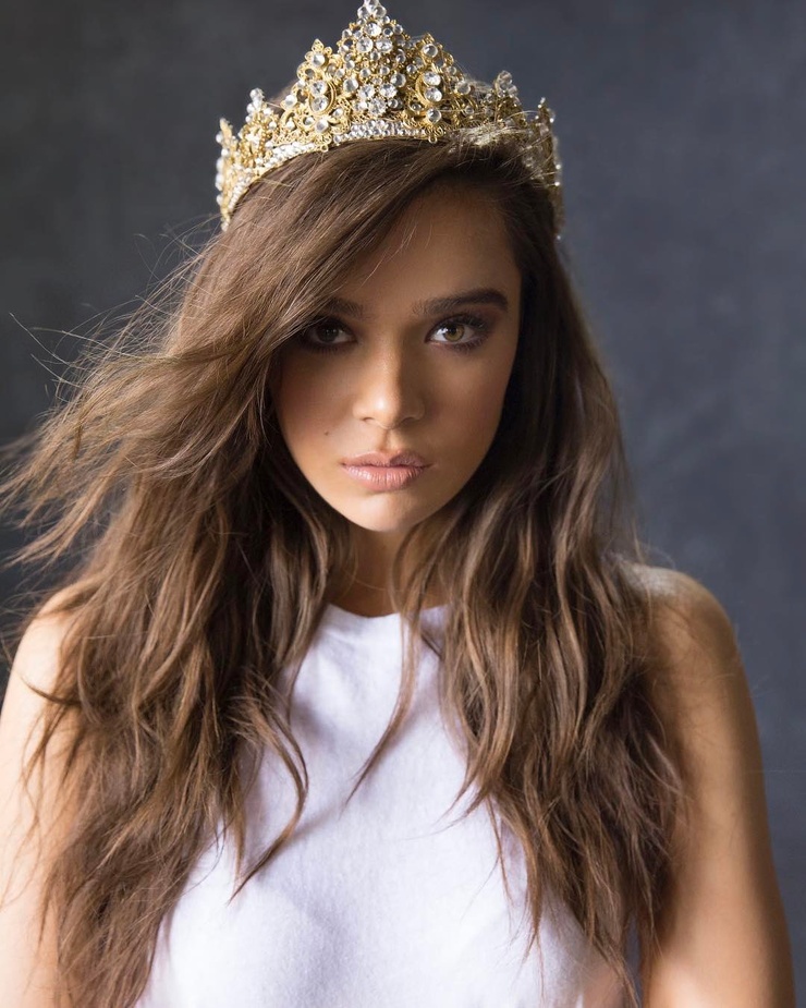 Hailee Steinfeld