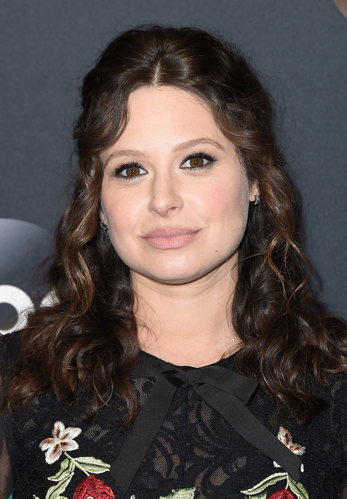 Katie Lowes