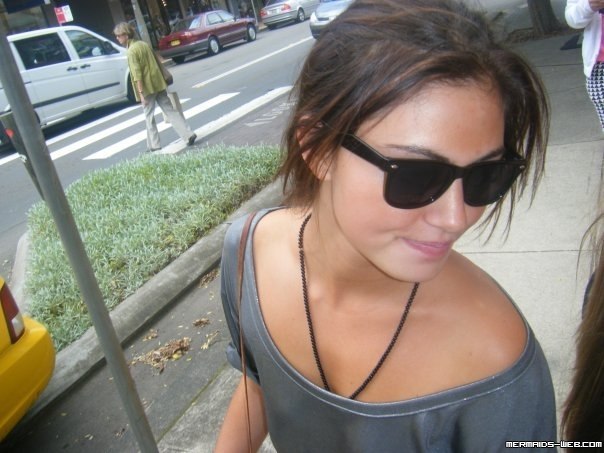 Phoebe Tonkin