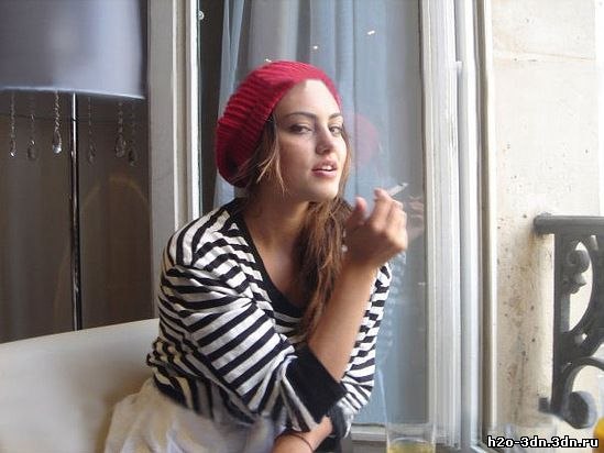 Phoebe Tonkin