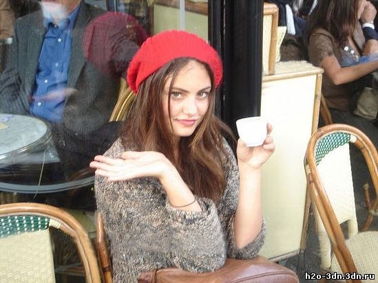 Phoebe Tonkin