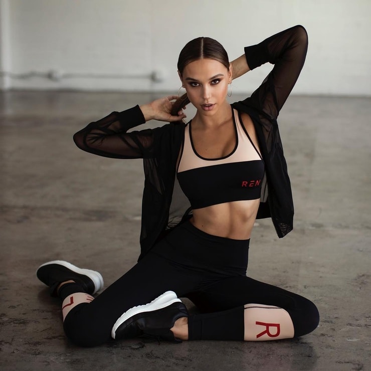 Alexis Ren Alexis Ren