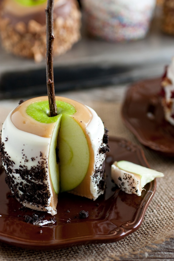 Caramel apple