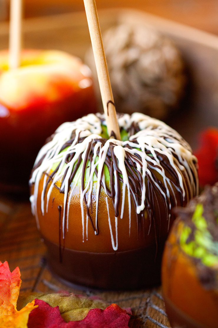 Caramel apple