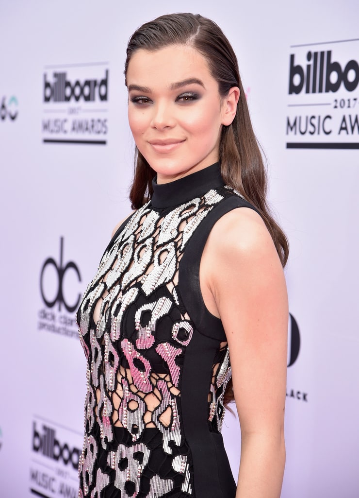 Hailee Steinfeld