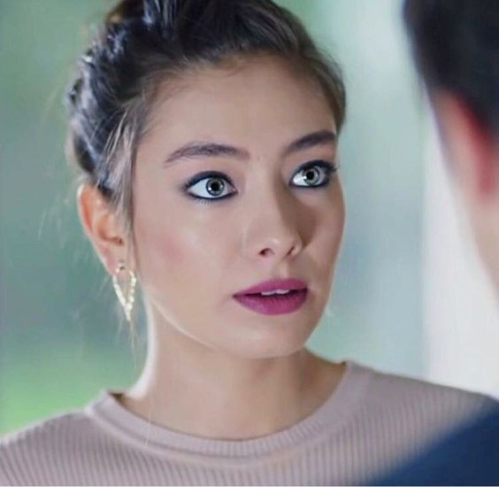 Neslihan Atagül Neslihan Atagül