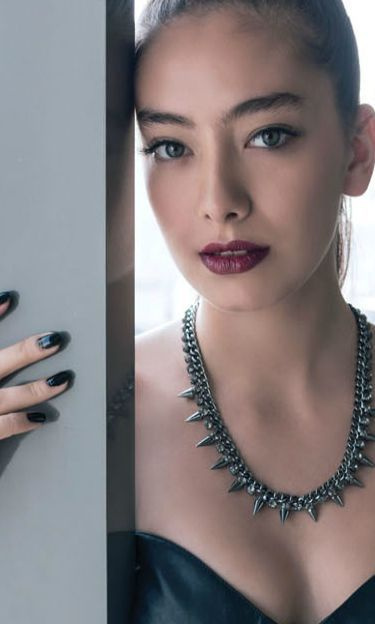 Neslihan Atagül Neslihan Atagül