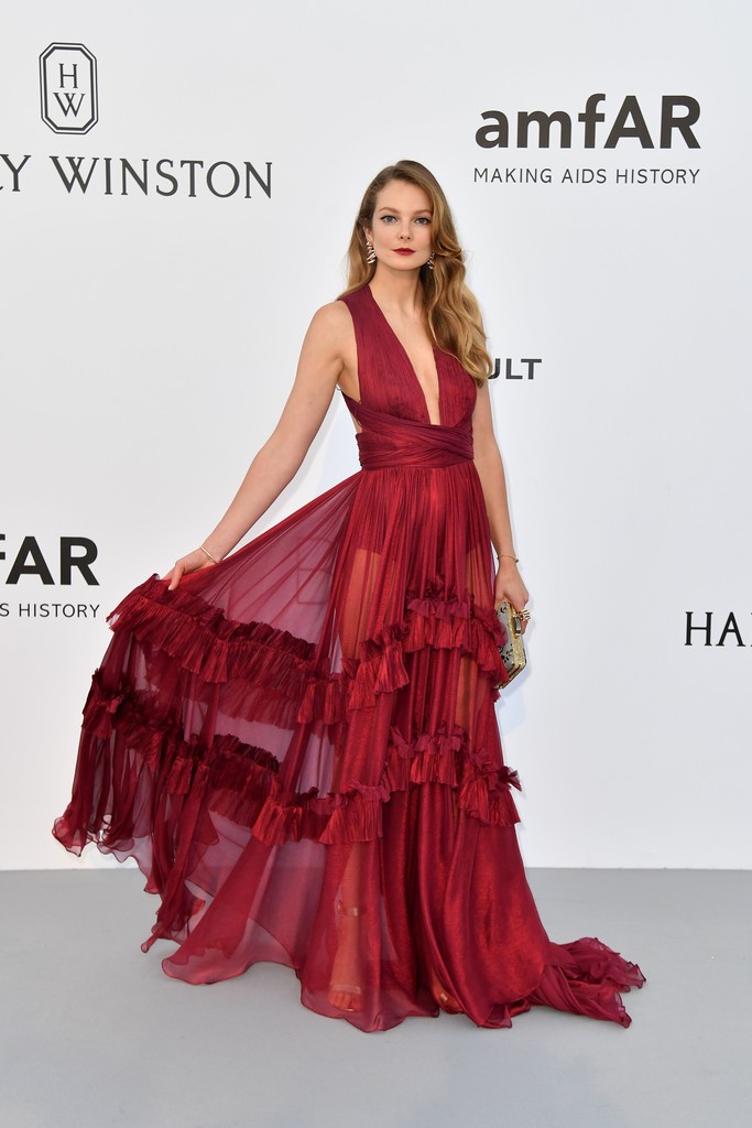 Eniko Mihalik Eniko Mihalik