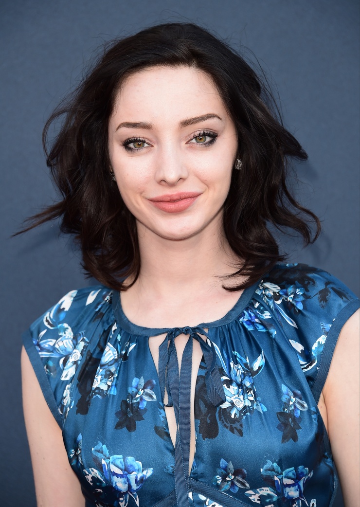 Emma Dumont Emma Dumont