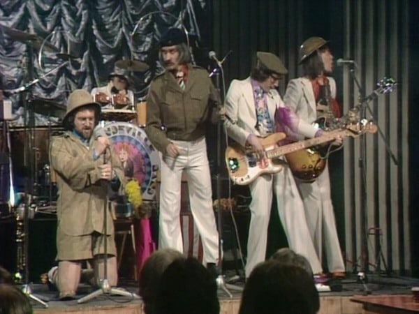 The Wheeltappers and Shunters Social Club                                  (1974-1977)