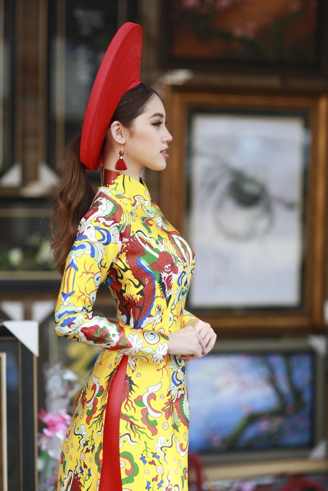 Jolie Nguyen Jolie Nguyen