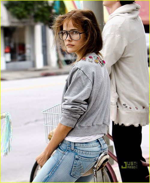 Isabel Lucas