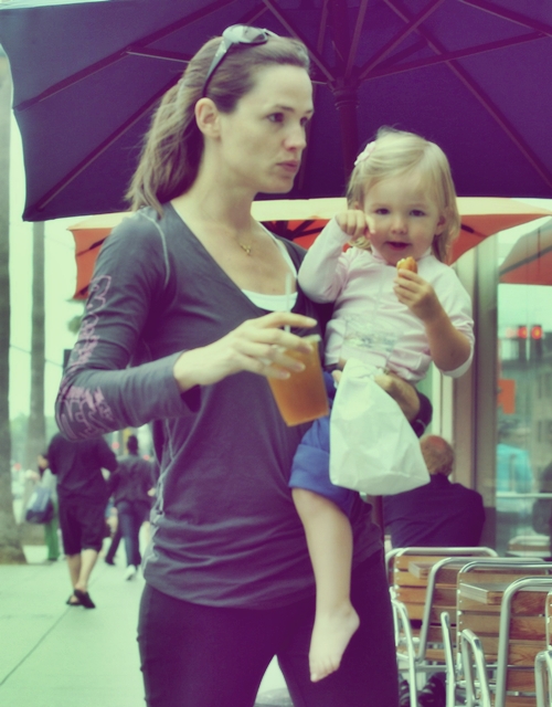 Violet Affleck