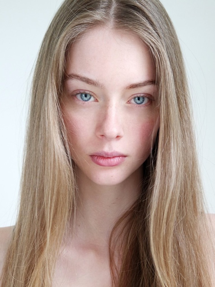 Lauren de Graaf Lauren de Graaf