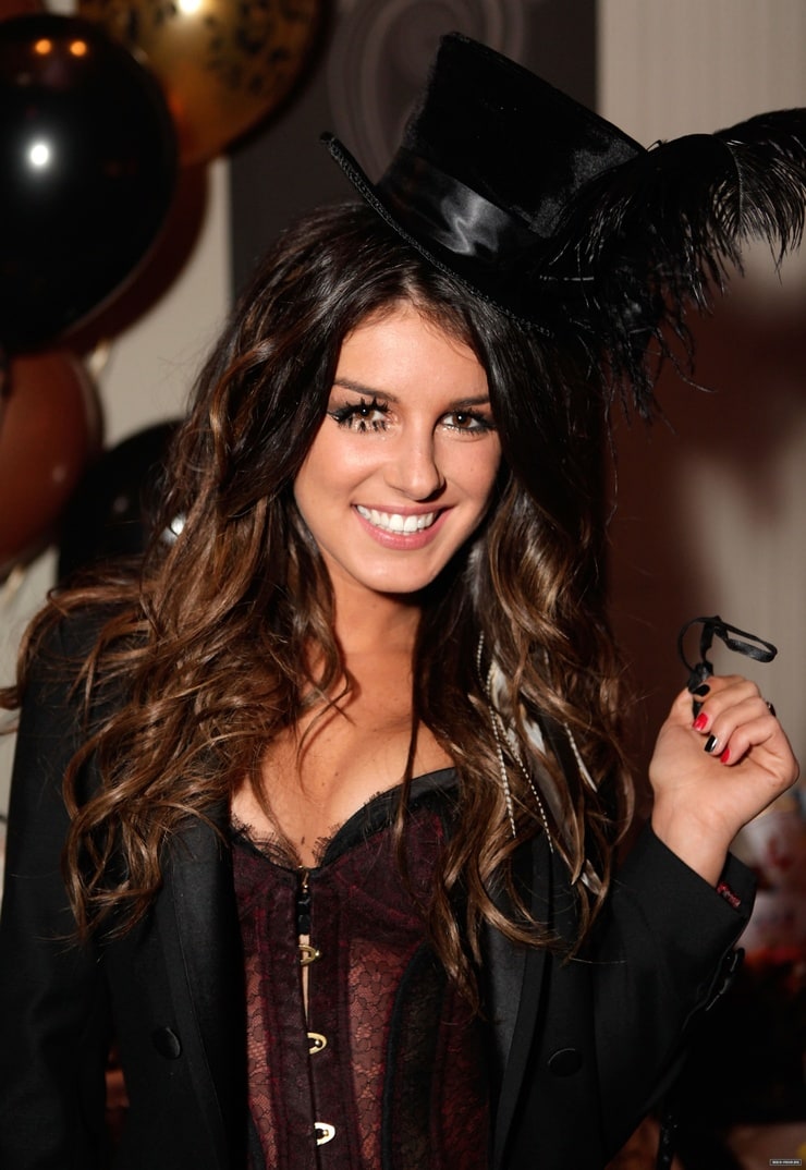 Shenae Grimes