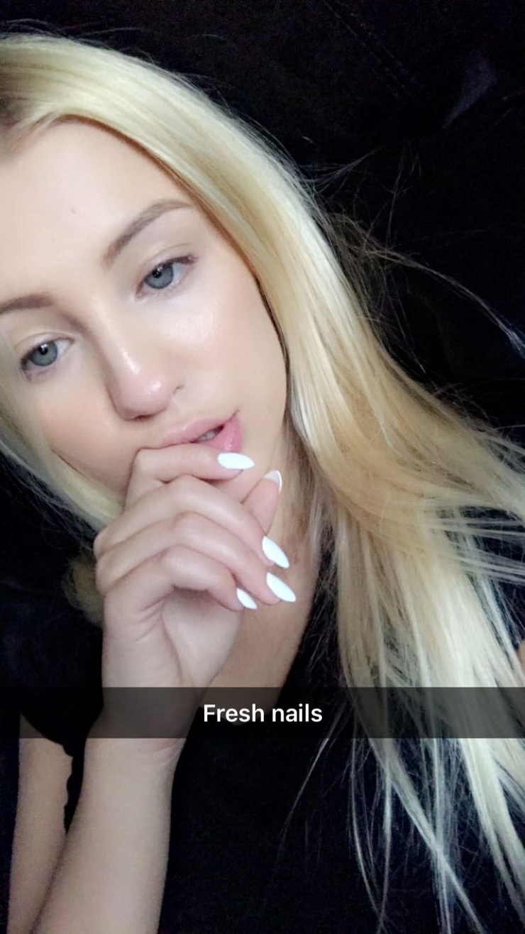 Ava Sambora