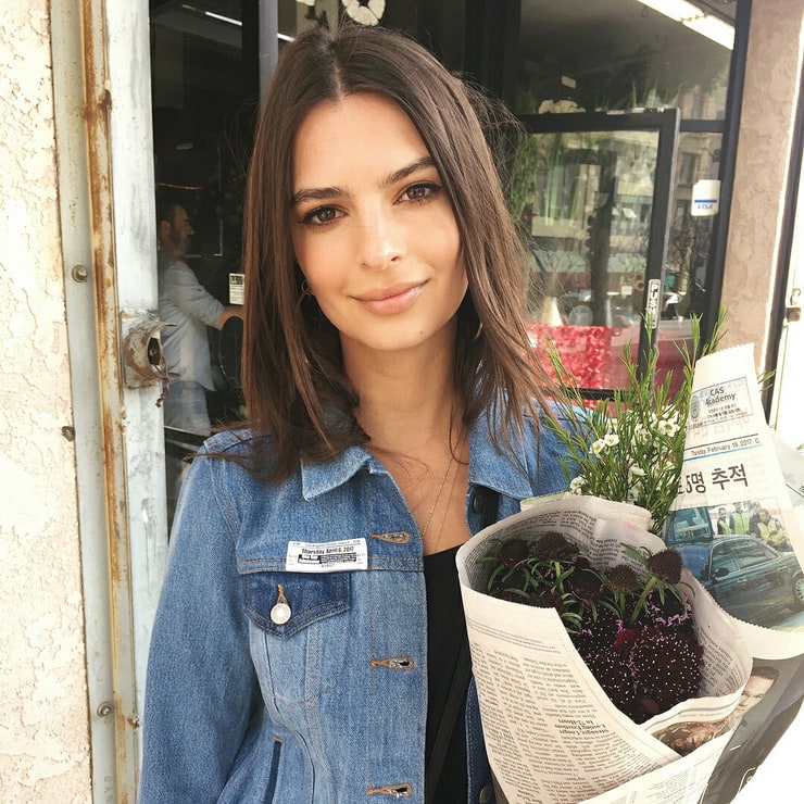 Emily Ratajkowski