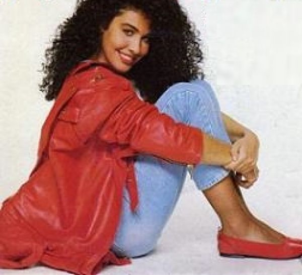 Nina (Singer)