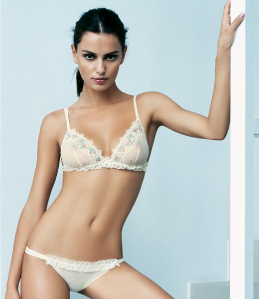 Catrinel Menghia