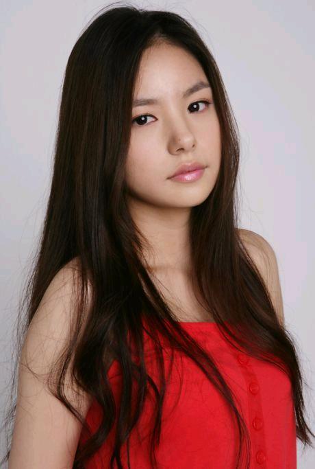 Hyo-rin Min Hyo-rin Min