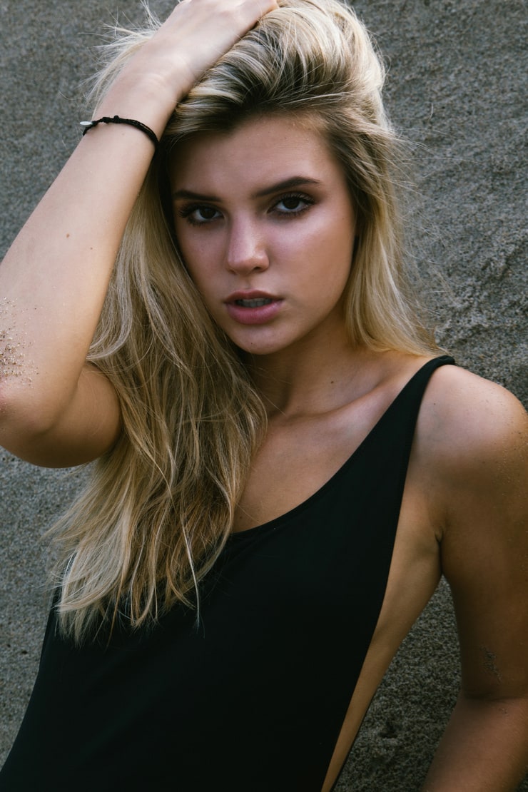 Alissa violet фото