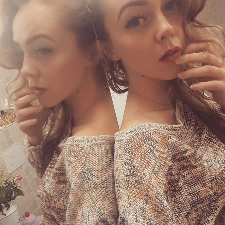 Julia Fljat Julia Fljat