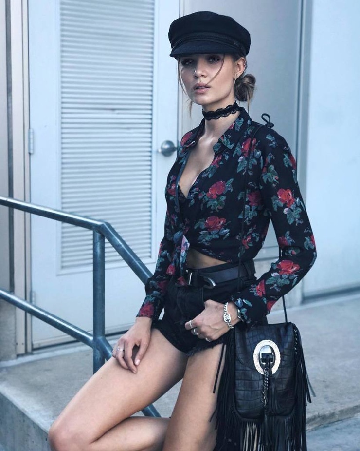 Josephine Skriver Josephine Skriver