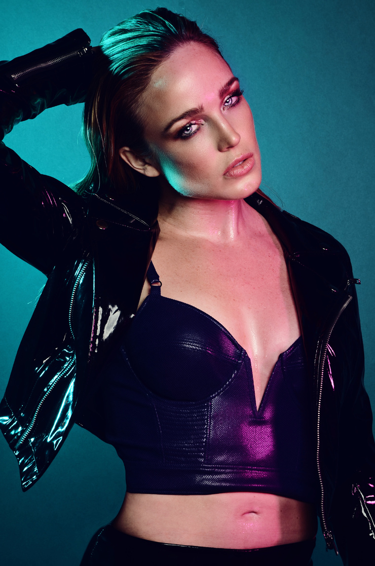 Caity Lotz Caity Lotz