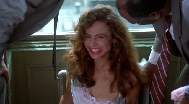 Romeo Is Bleeding (1993)