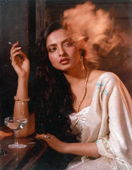 Rekha Rekha