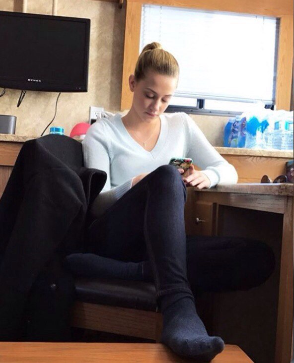 Lili Reinhart