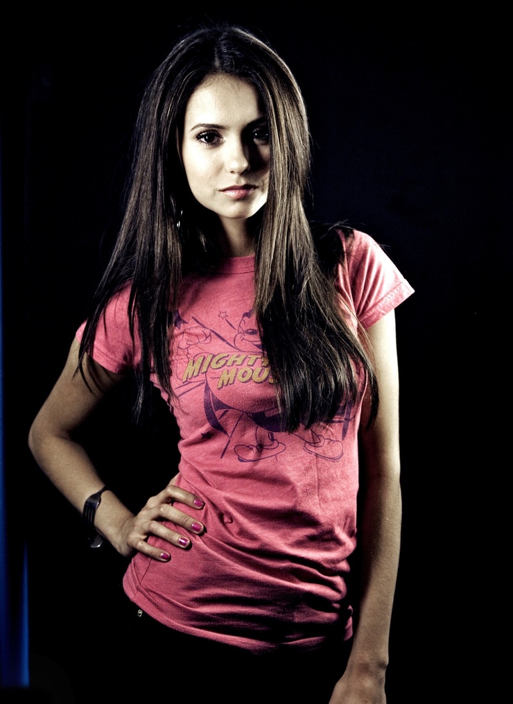 Nina Dobrev