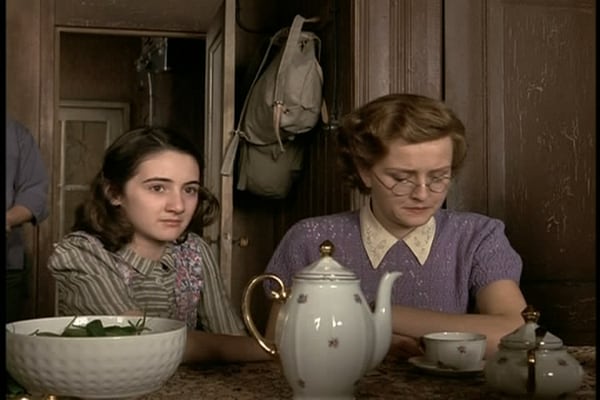 Anne Frank: The Whole Story (2001) Anne Frank: The Whole Story (2001)