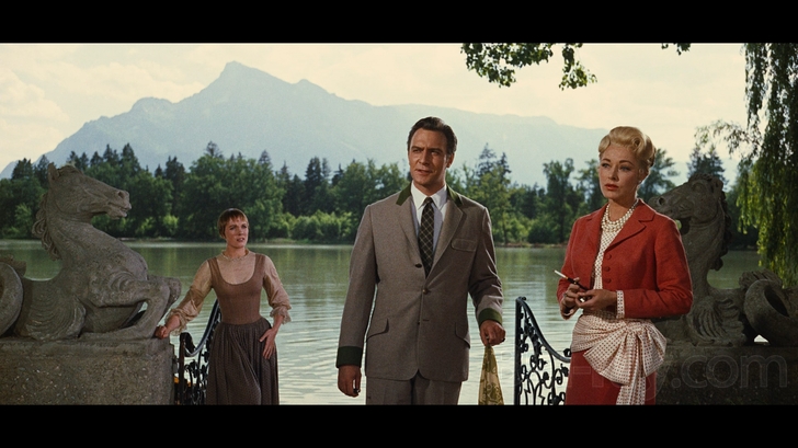 The Sound of Music Gift Set (Blu-ray and DVD) 