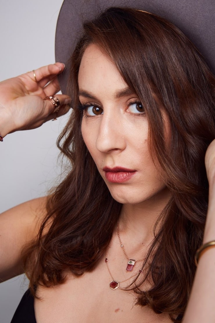 Troian Bellisario