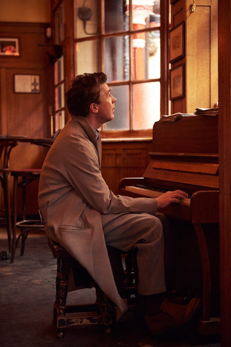 Aidan Gillen Aidan Gillen