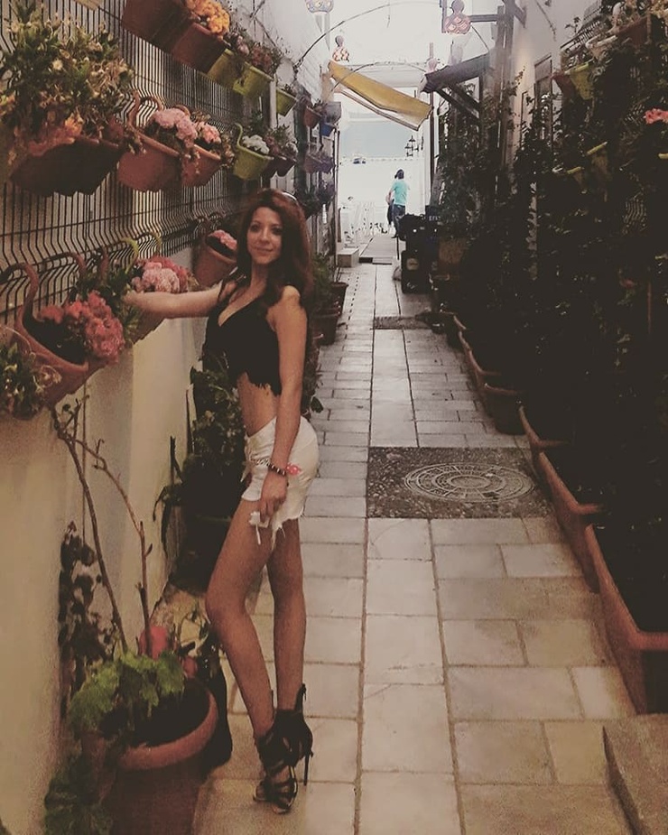 Melisa Ozge Moreau Melisa Ozge Moreau