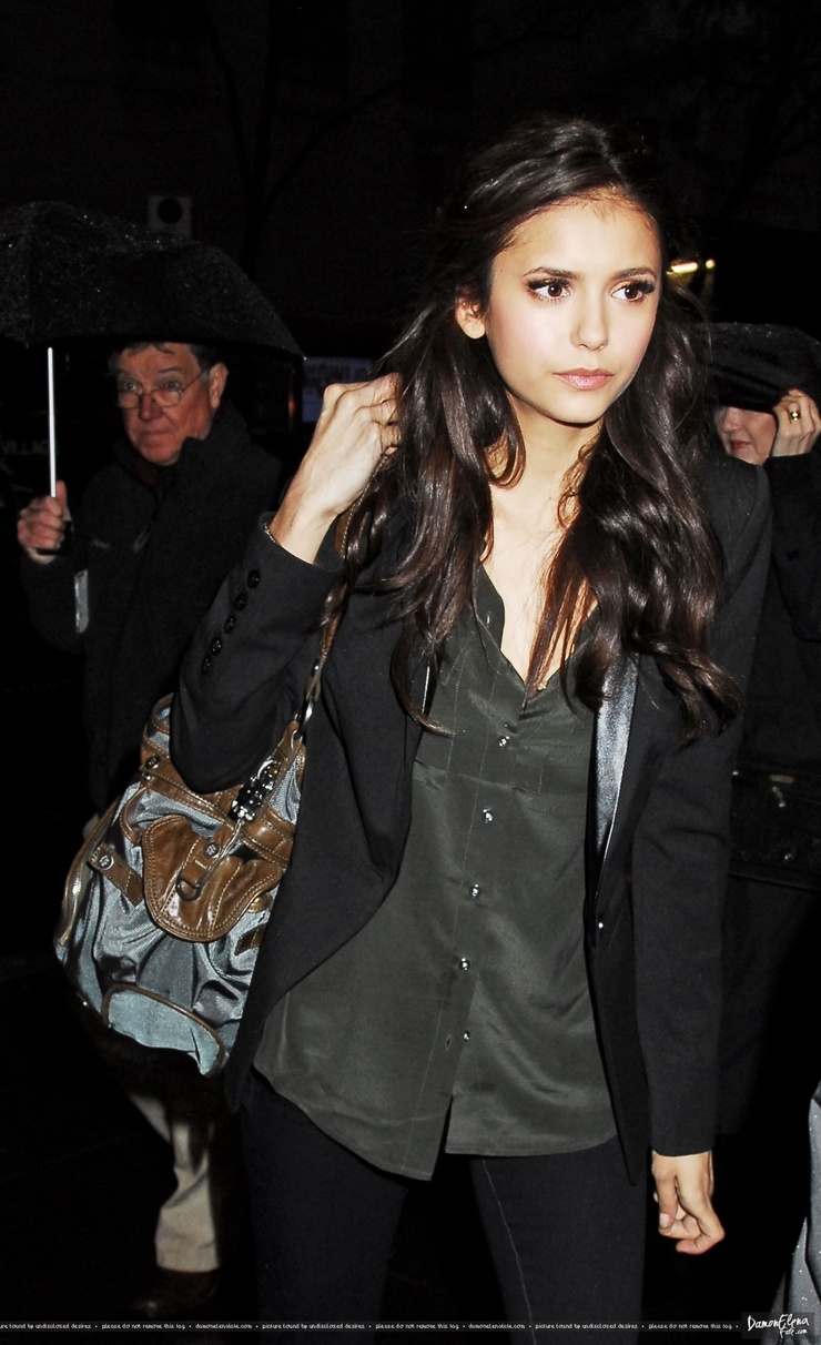 Nina Dobrev