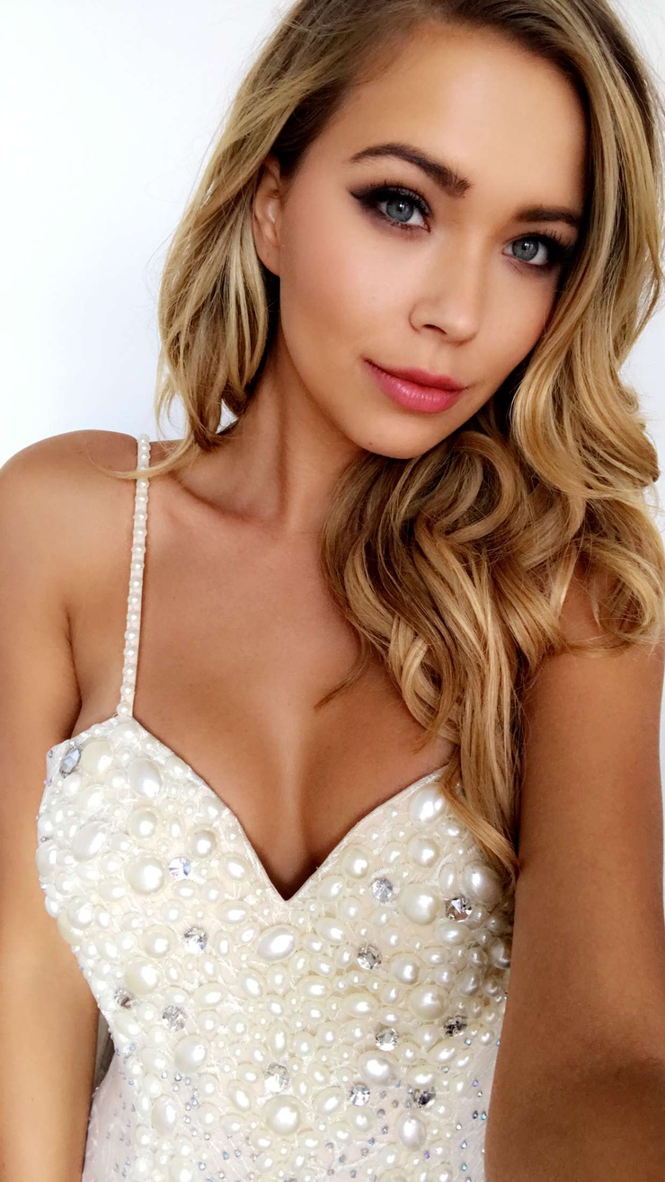 Sandra Kubicka Sandra Kubicka