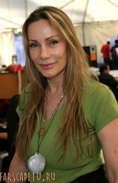 Virginia Hey