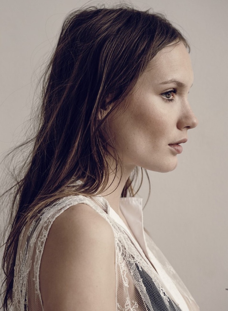 Ana Girardot