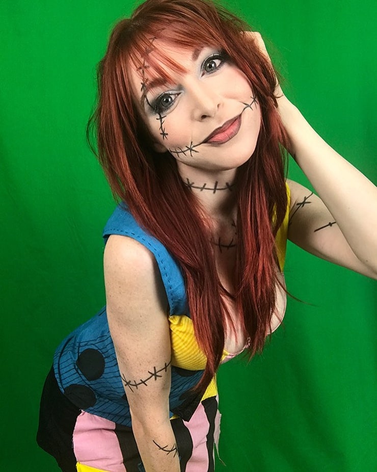 Lisa Foiles