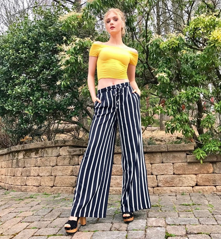 Elena Kampouris Elena Kampouris