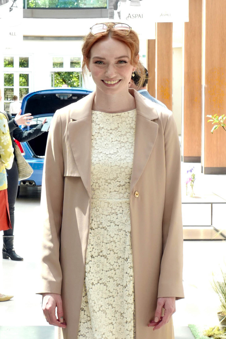 Eleanor Tomlinson Eleanor Tomlinson