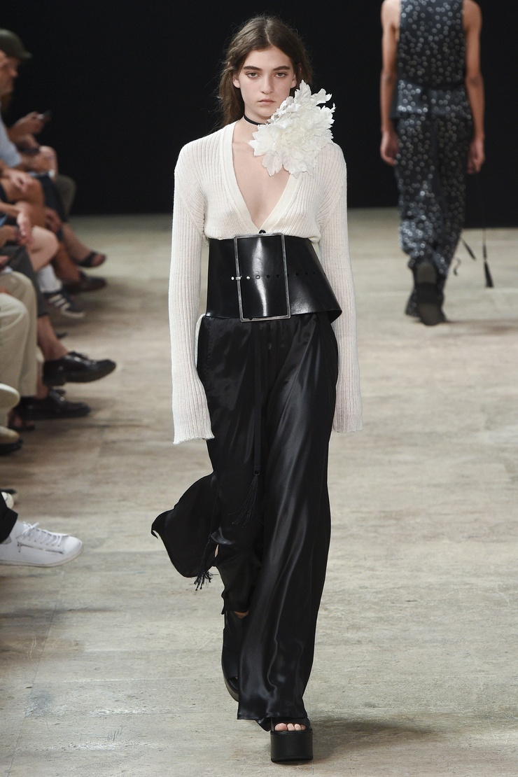 Julia Ratner