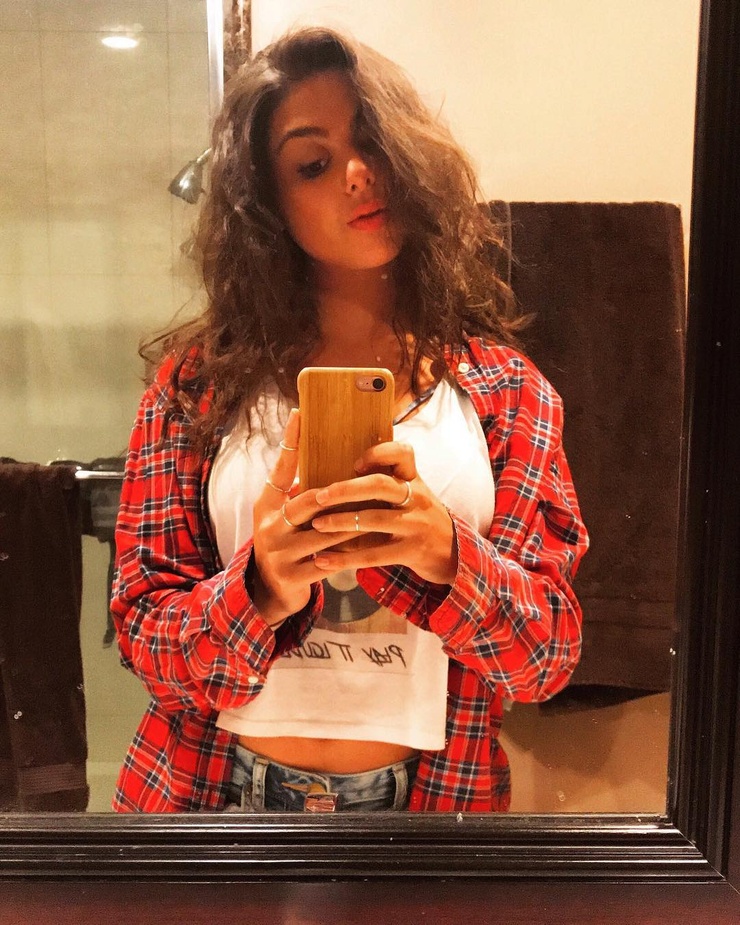 Kira Kosarin
