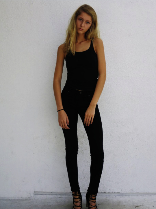 Ella Moss Ella Moss