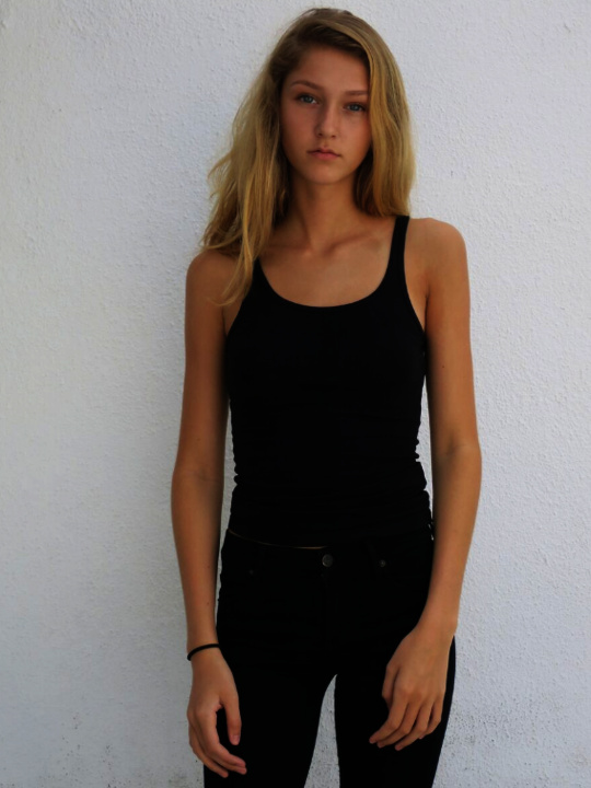 Ella Moss Ella Moss