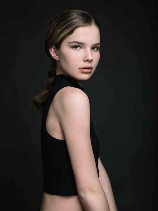 Ellie Thumann